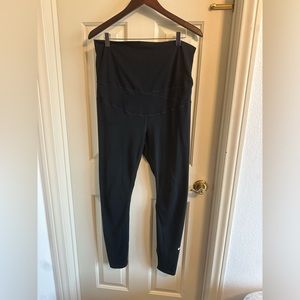 Nike One High Rise Dri-Fit Maternity Leggings in XL